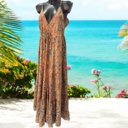 Robe soie dos nu