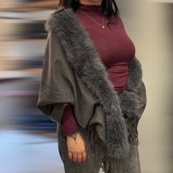 Cape toute douce en viscose...